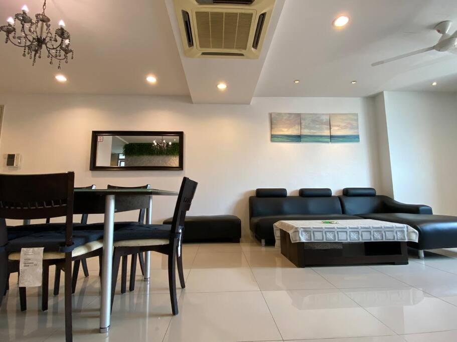 Spacious 3R,2R,Studio 5Min Walk To Time Square,Lalaport, Pool,Gym,Wifi Apartment กัวลาลัมเปอร์ ภายนอก รูปภาพ