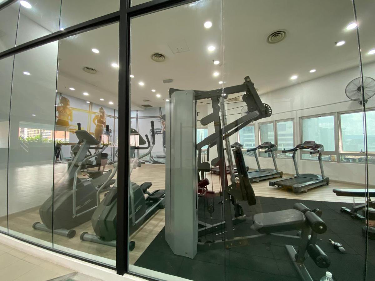 Spacious 3R,2R,Studio 5Min Walk To Time Square,Lalaport, Pool,Gym,Wifi Apartment กัวลาลัมเปอร์ ภายนอก รูปภาพ